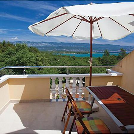 Amazing Apartment In Malinska With Kitchen Zewnętrze zdjęcie